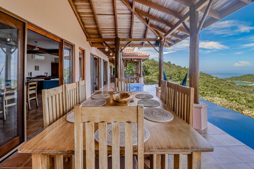 Beautiful jungle home by Islita Beach with ocean view & private infinity pool