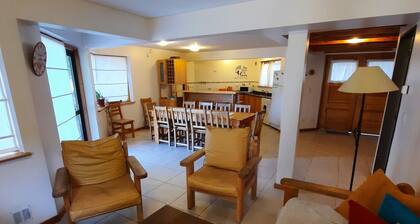 Space Bandurrias Cabin