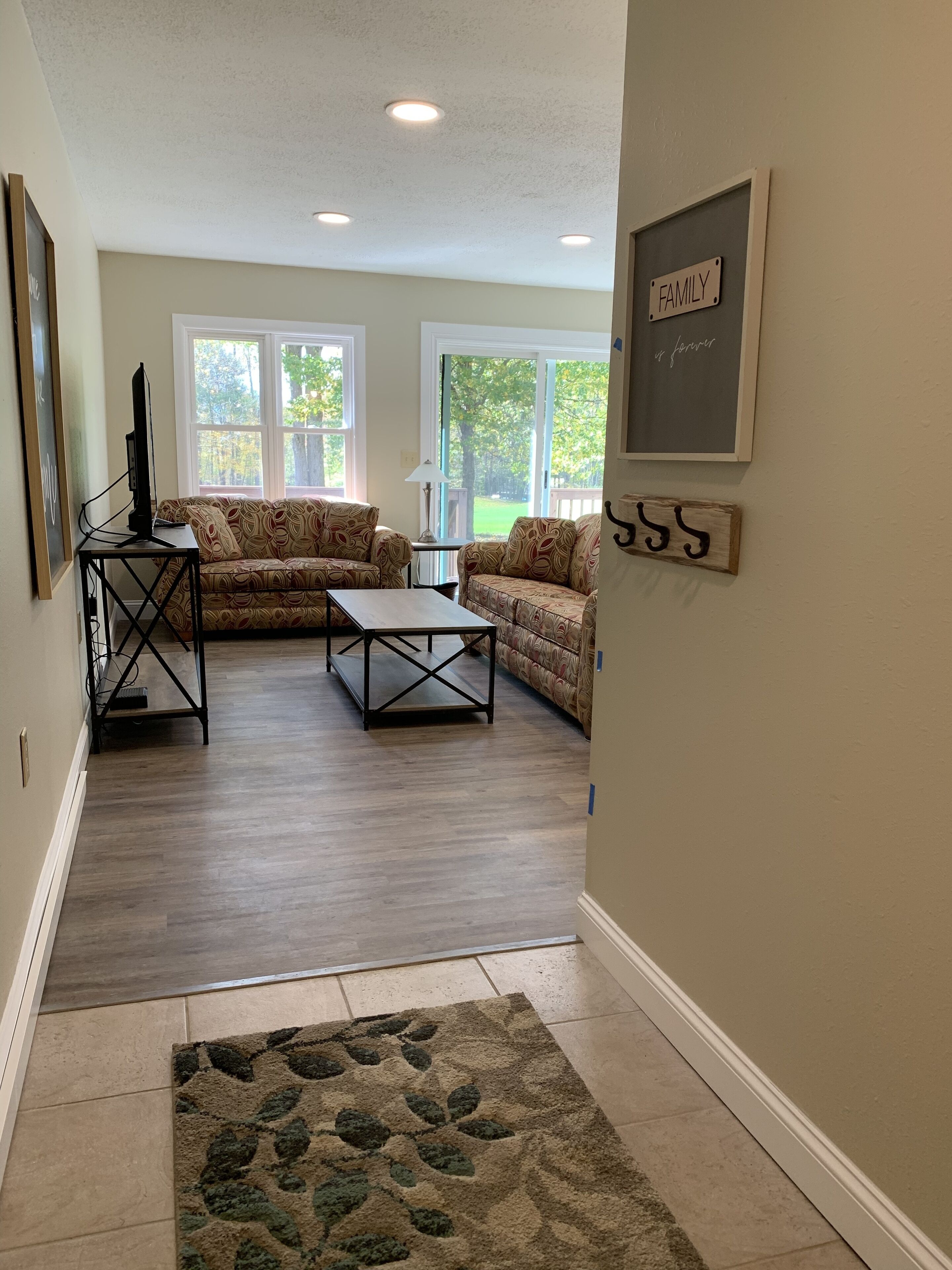 Condo on the Green- Silverwoods Golf Course-Treasure Lake-Handicap Accessible