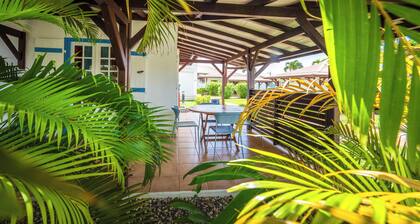 Bungalow Chadèk outdoor pool