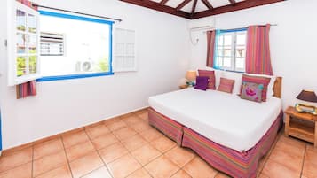 1 slaapkamer, een strijkplank/strijkijzer, wifi, beddengoed