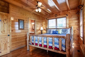 2 Schlafzimmer, Schreibtisch, Bügeleisen/Bügelbrett, WLAN