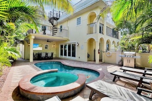 Unclassified image, 2 of 56, button - Luxury Pool and Rooftop Deck, Walk to Siesta Key Beach and Village! - Casa Siest (Siesta Key)