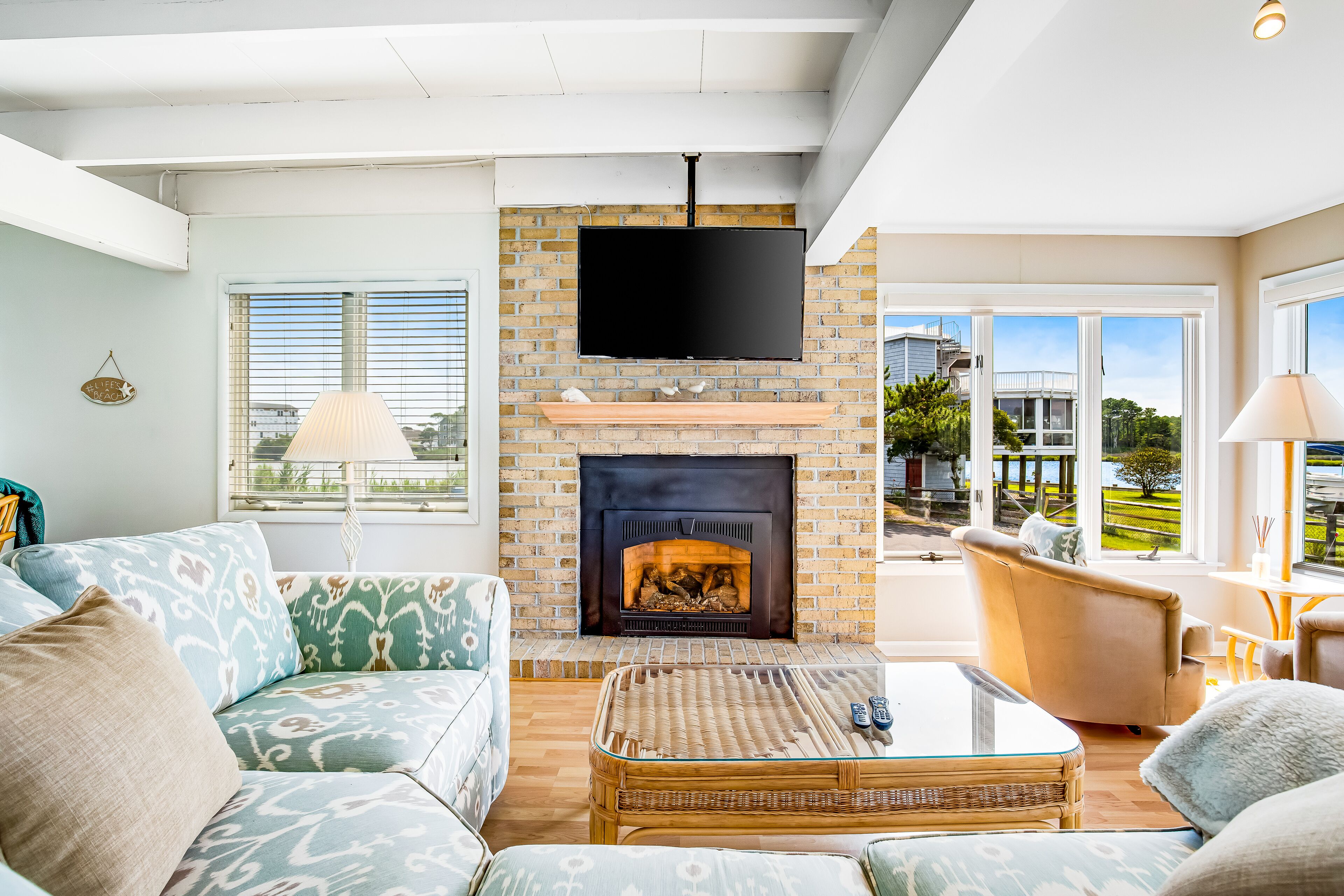 South Bethany House w/360-Degree Water Views of Canal/Bay - Walk to the Beach