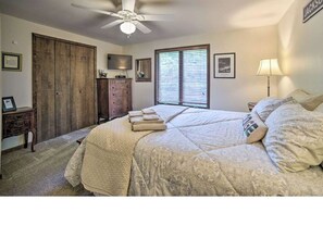 4 bedrooms, iron/ironing board, travel crib, free WiFi