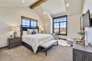 4 bedrooms, WiFi