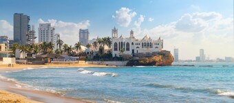 beautiful apartment near the beach /pool by Gpsrentas