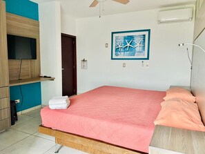 1 habitación, tabla de planchar con plancha y wifi 