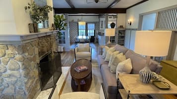 Smart TV, fireplace, books