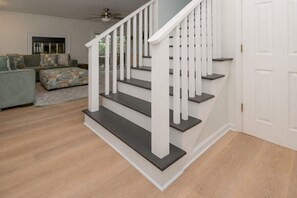 Interior - Walk to the Beach 3 BR Townhouse! Villa Anna   (Surfside Beach)