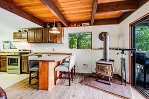 Fridge, microwave, oven, stovetop - Soundfront Home w/ 3 Decks, Kayaks, Shared Dock & Water Views - 2 Dogs OK (Shelton)