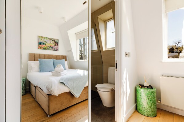 设计公寓 | 1 多间卧室、隔音、免费 WiFi、床单