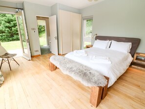 Cottage | 3 bedrooms, individually decorated, individually furnished, free WiFi