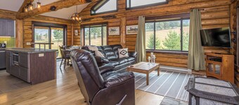 Rural home on 5 acres w/incredible views minutes to Bozeman - Sypes Canyon Cabin