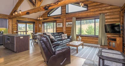 Rural home on 5 acres w/incredible views minutes to Bozeman - Sypes Canyon Cabin