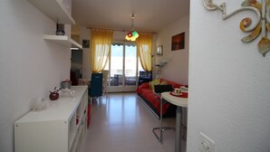 Unclassified image, 2 of 26, button - Lugano Terrazzo (Lugano)