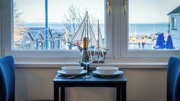 32-inch TV with cable channels