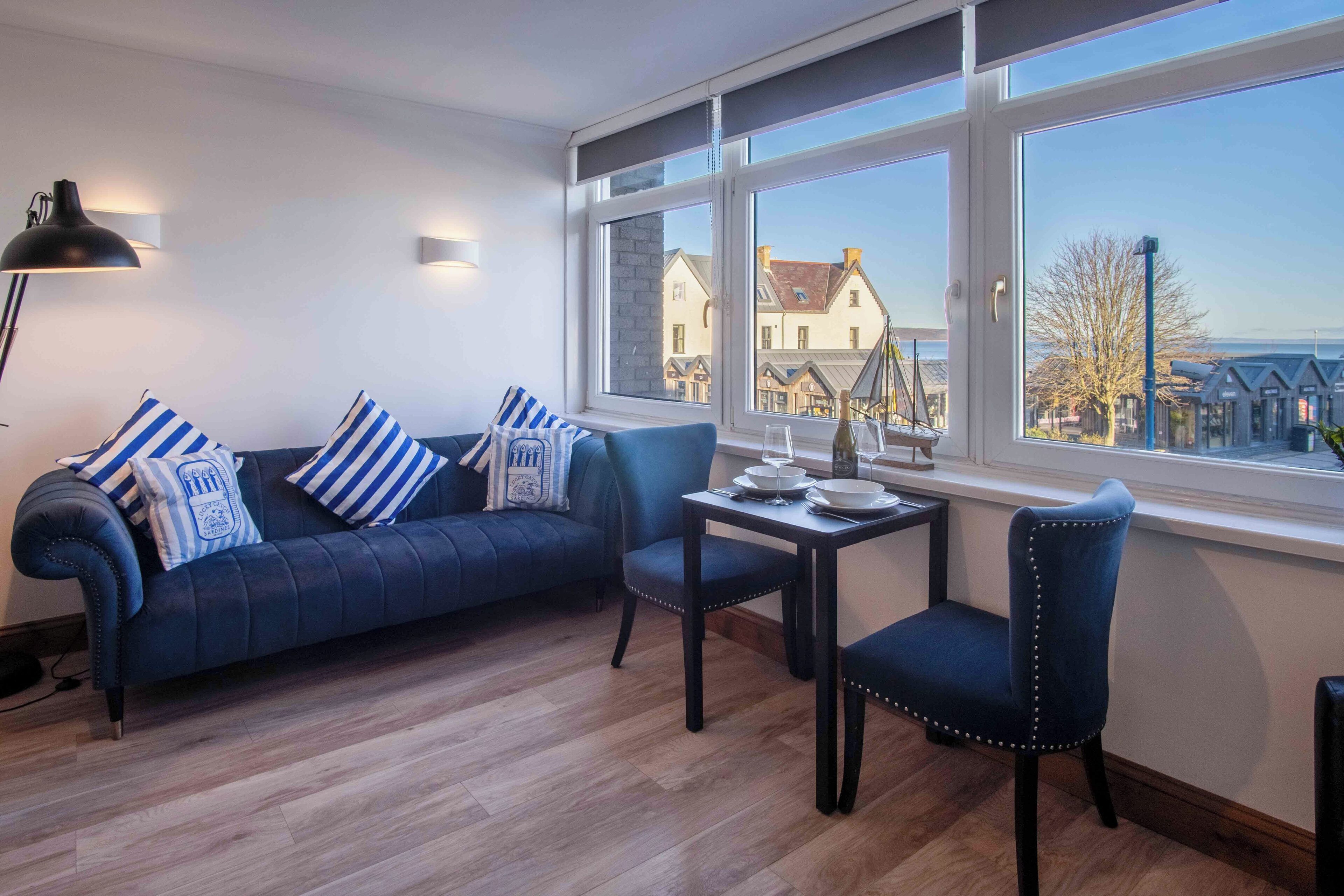 32-inch TV with cable channels