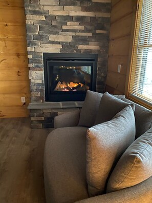 Interior - #1 Cabin~Walk to WISP! Lake access & dock! HOT Tub~Game room~Fire Pit & DOGS OK! (McHenry)