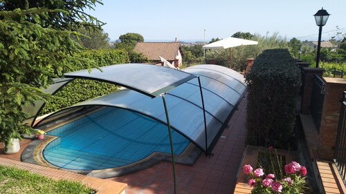 House with private pool.