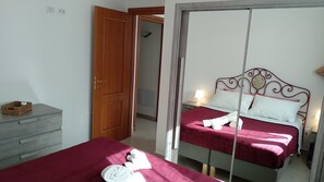 3 Schlafzimmer, Bügeleisen/Bügelbrett, Reisekinderbett, kostenloses WLAN