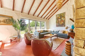 Living area - Xanadu (Chathill)