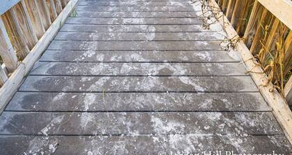 Waterfront Paradise <brClose to Beaches & Destin<brNew Kitchen & Private Marina