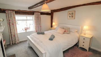 Mökki | 2 makuuhuonetta, yksilöllisesti sisustettu, yksilöllisesti kalustettu