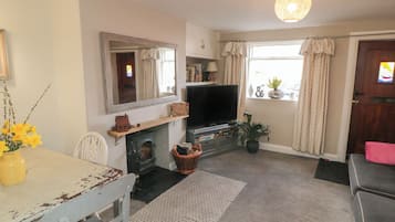 Cottage | Living area