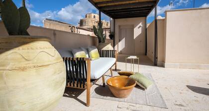 Suite Aurispa 143 con terrazza Noto