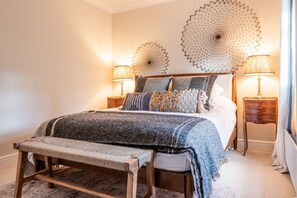 3 bedrooms, iron/ironing board, WiFi, bed sheets - Family friendly Cotswold holiday - Norton Cottage (Chipping Norton)