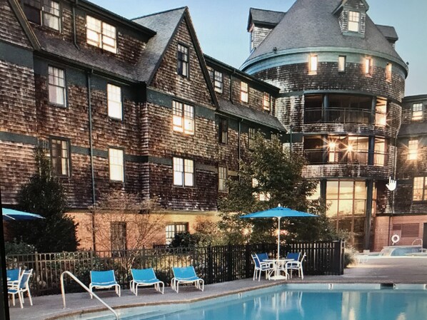 Indoor pool, outdoor pool