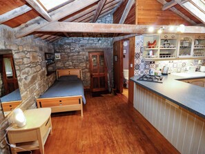 Cottage | 1 camera, con stile personalizzato, con arredamento individuale