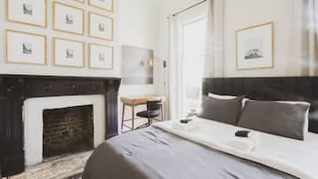 2 bedrooms, desk, iron/ironing board, free WiFi