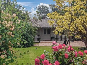 Exterior - 1 bedroom accommodation in Swaton (Swaton)