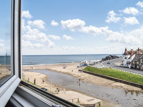 4 bedroom accommodation in Sandsend