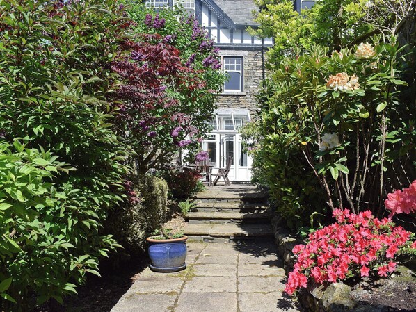 Exterior detail - 5 bedroom accommodation in Bowness on Windermere (Bowness on Windermere)