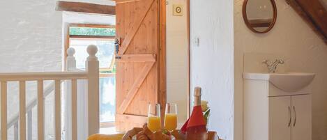 1 غرفة نوم وواي فاي مجانًا وملاءات أسرّة