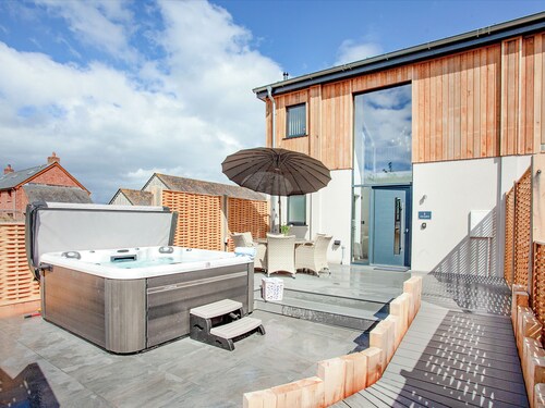 3 bedroom accommodation in Over Stowey, near Bridgwater