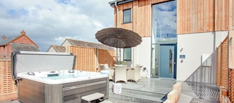 3 bedroom accommodation in Over Stowey, near Bridgwater