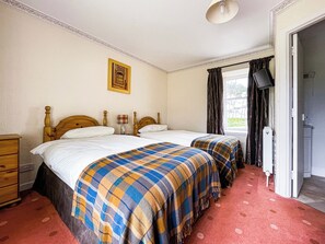4 quartos, Wi-Fi, roupa de cama