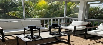 Island Paradise: Steps to Private Gulf Beaches, Pools, Hot Tub & Golf Cart ALL