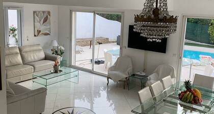 Cannes Villa centre piscine spa classé