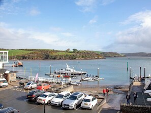 Marina - 3 bedroom accommodation in Fore St (Fore St)