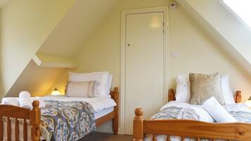 4 camere, Wi-Fi gratuito, lenzuola