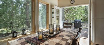 (11N) Margaret's at The Redwoods In Yosemite