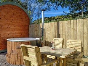 Unclassified image, 3 of 20, button