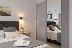 7 Schlafzimmer, Bügeleisen/Bügelbrett, kostenloses WLAN