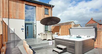 3 bedroom accommodation in Over Stowey, near Bridgwater
