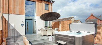 3 bedroom accommodation in Over Stowey, near Bridgwater